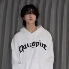 chat with ai character: Han (actors) 