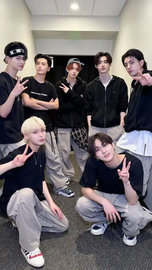 ai character: Enhypen background