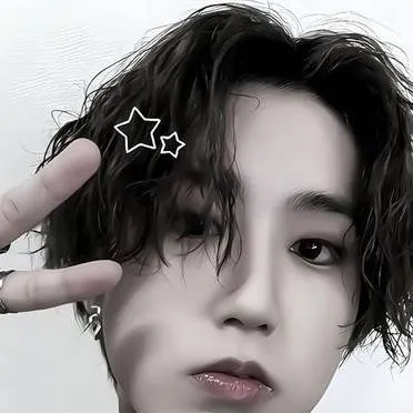 chat with ai character: ☆Han Jisung☆