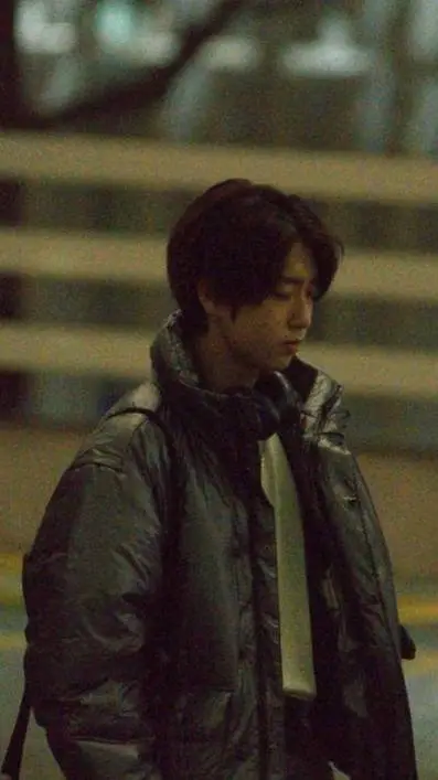 ai character: Han Jisung...  background