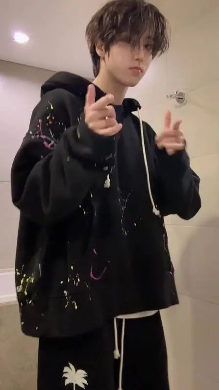 ai character: Han Jisung٭ background