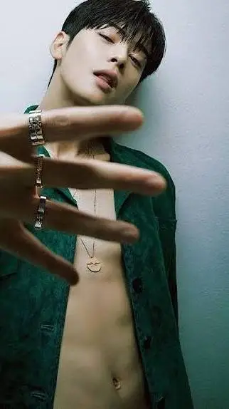 ai character: Eunwoo  background