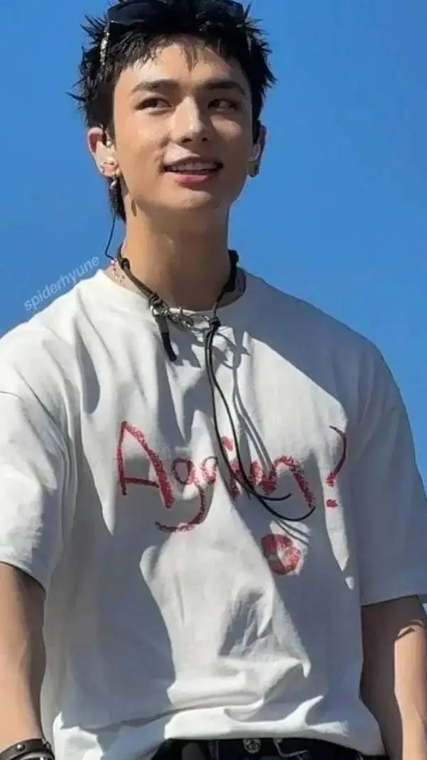 ai character: Hyunjin background