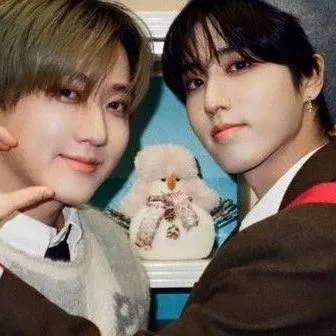 chat with ai character: Changbin 