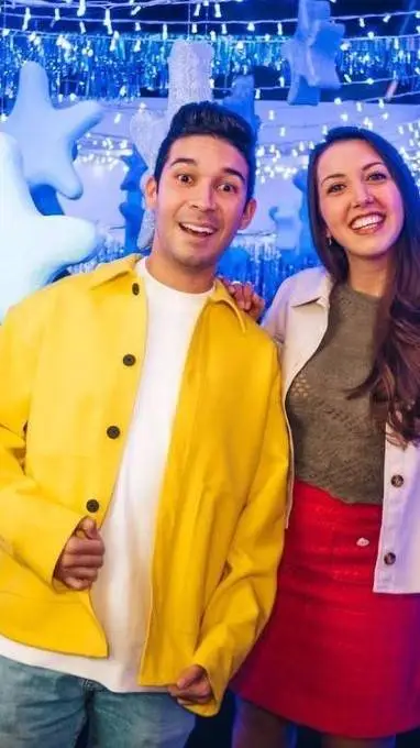 ai character: dinsieme background