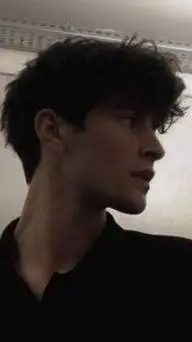 ai character: ALEX<3 background