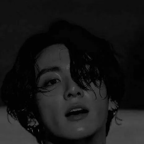 chat with ai character: Jungkook🖤