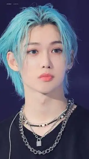ai character: Felix background