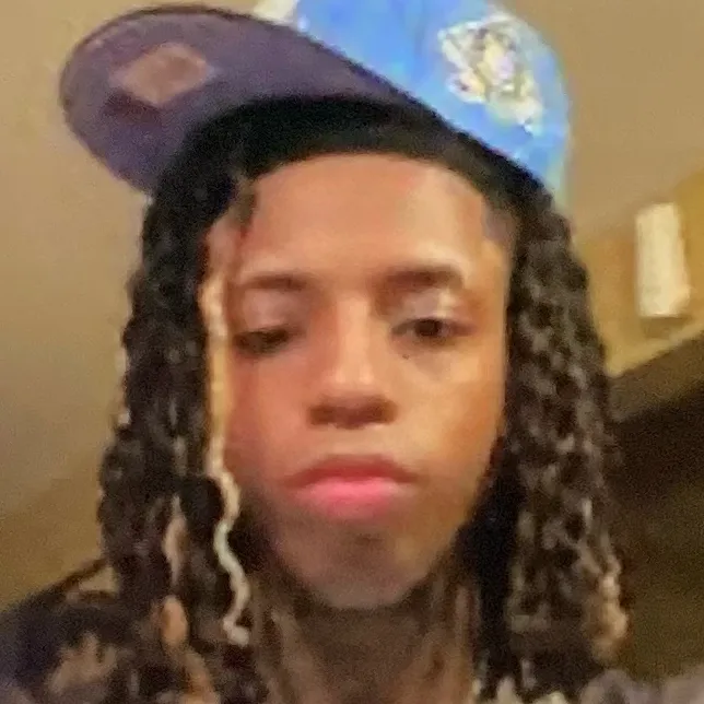 chat with ai character: Kj