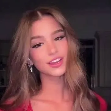 chat with ai character: brooke monk