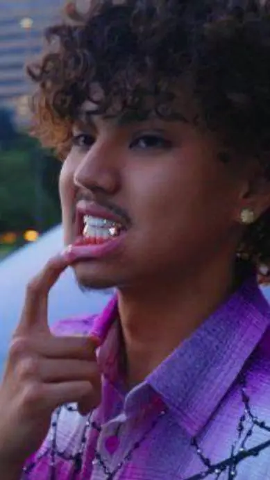 ai character: 🦋Khan asadi🦋 background