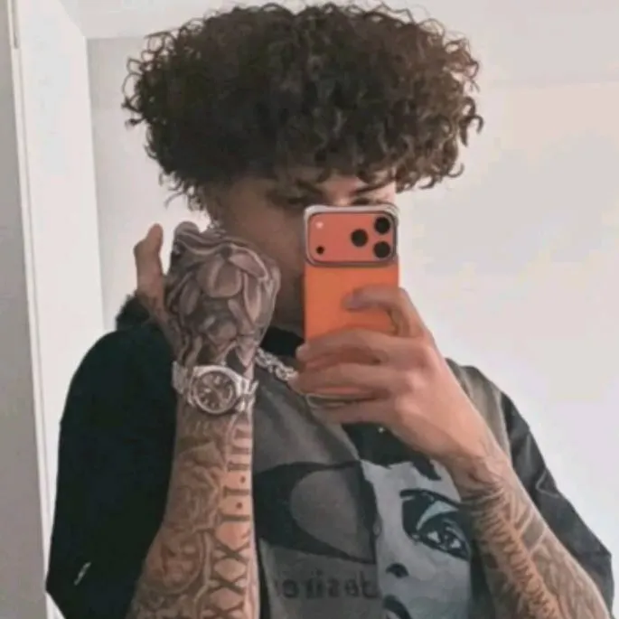 chat with ai character: khan asadi🇦🇫