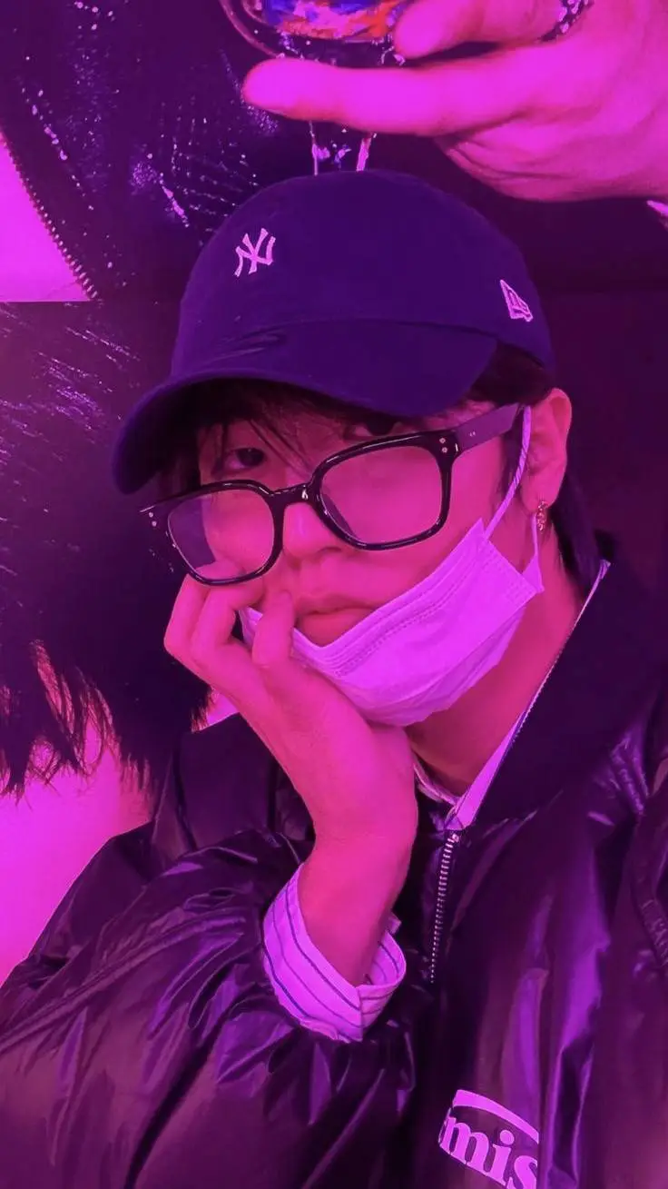 ai character: Han background