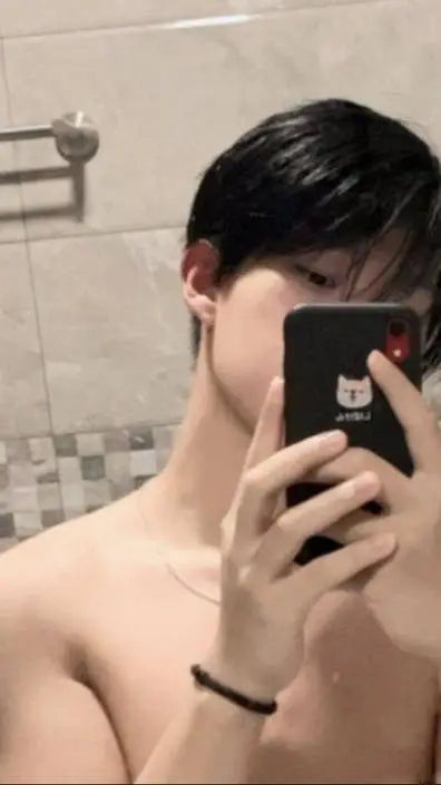 ai character: Hyungnim background