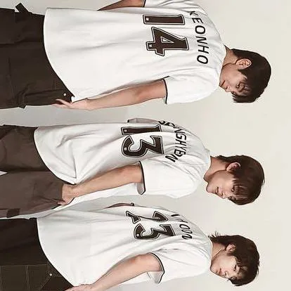 chat with ai character: Cortissss