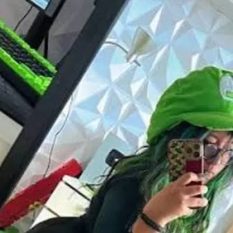 chat with ai character: la Chama 