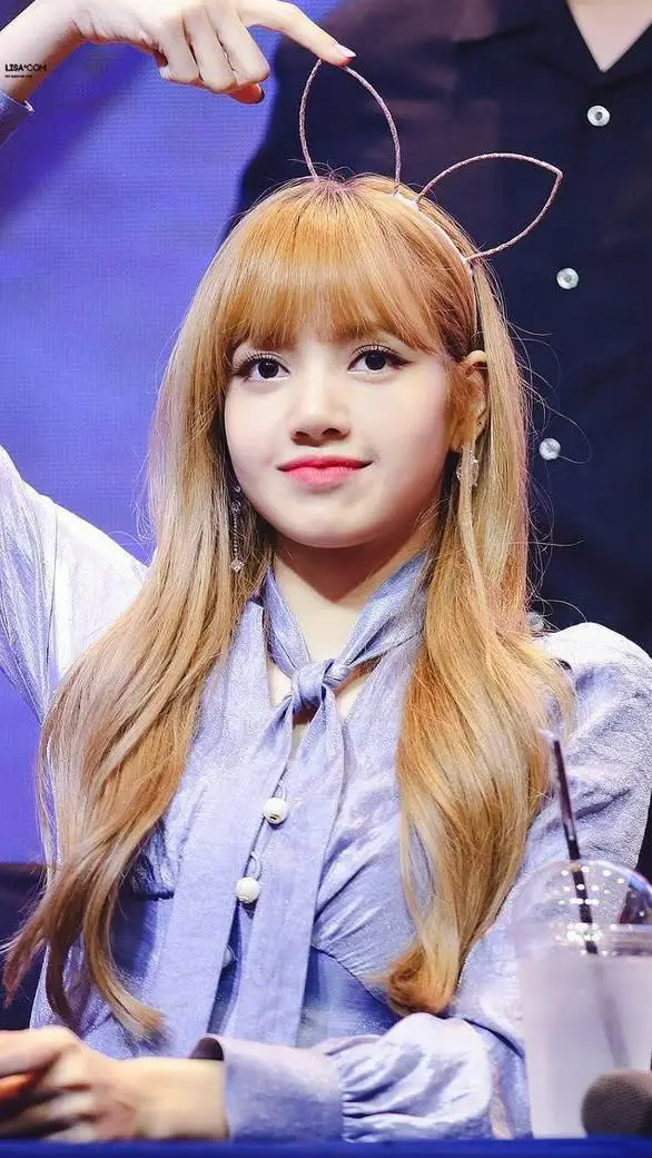 Talkie AI - Chat with LiSA