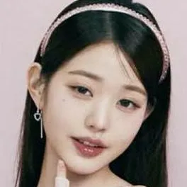 Chat with wonyoung - text or voice, Enjoy AI Chat Free & Safe