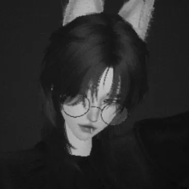 chat with ai character: shirori 