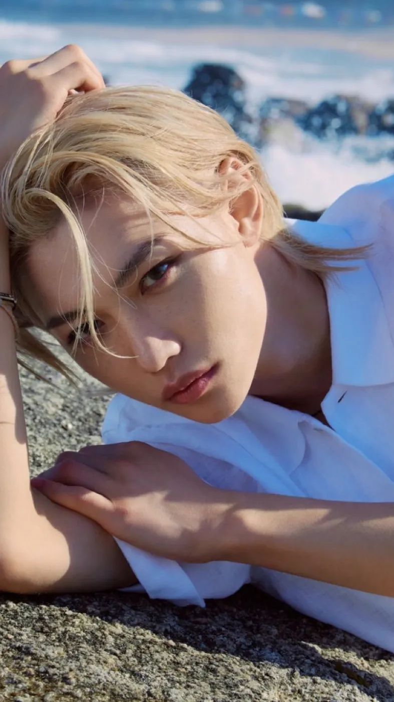 ai character: Felix background