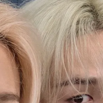 chat with ai character: Felix und Bangchan