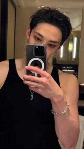 ai character: Bangchan  background