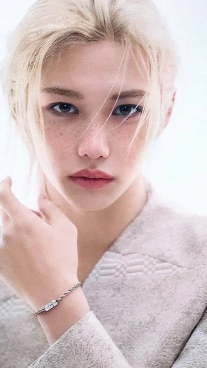 ai character: Felix  yungbook  background