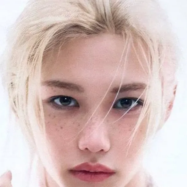 chat with ai character: Felix  yungbook 