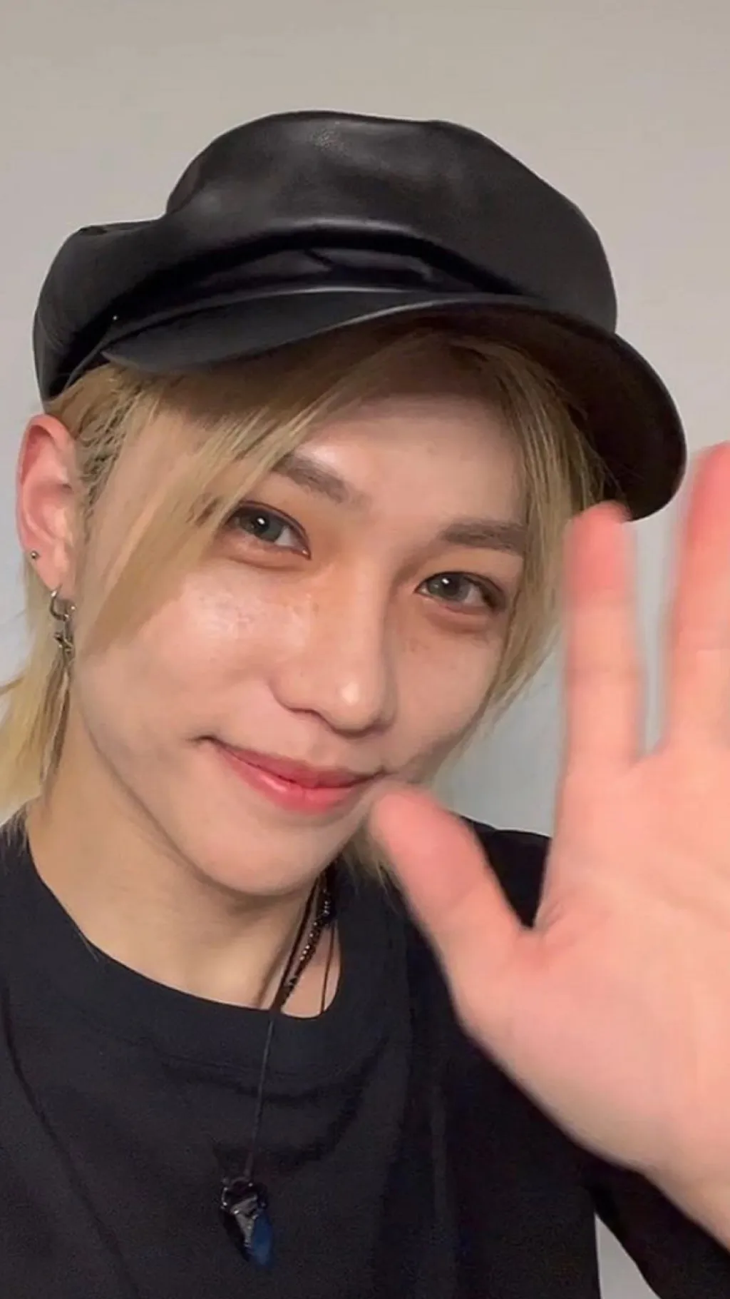 ai character: Felix  background