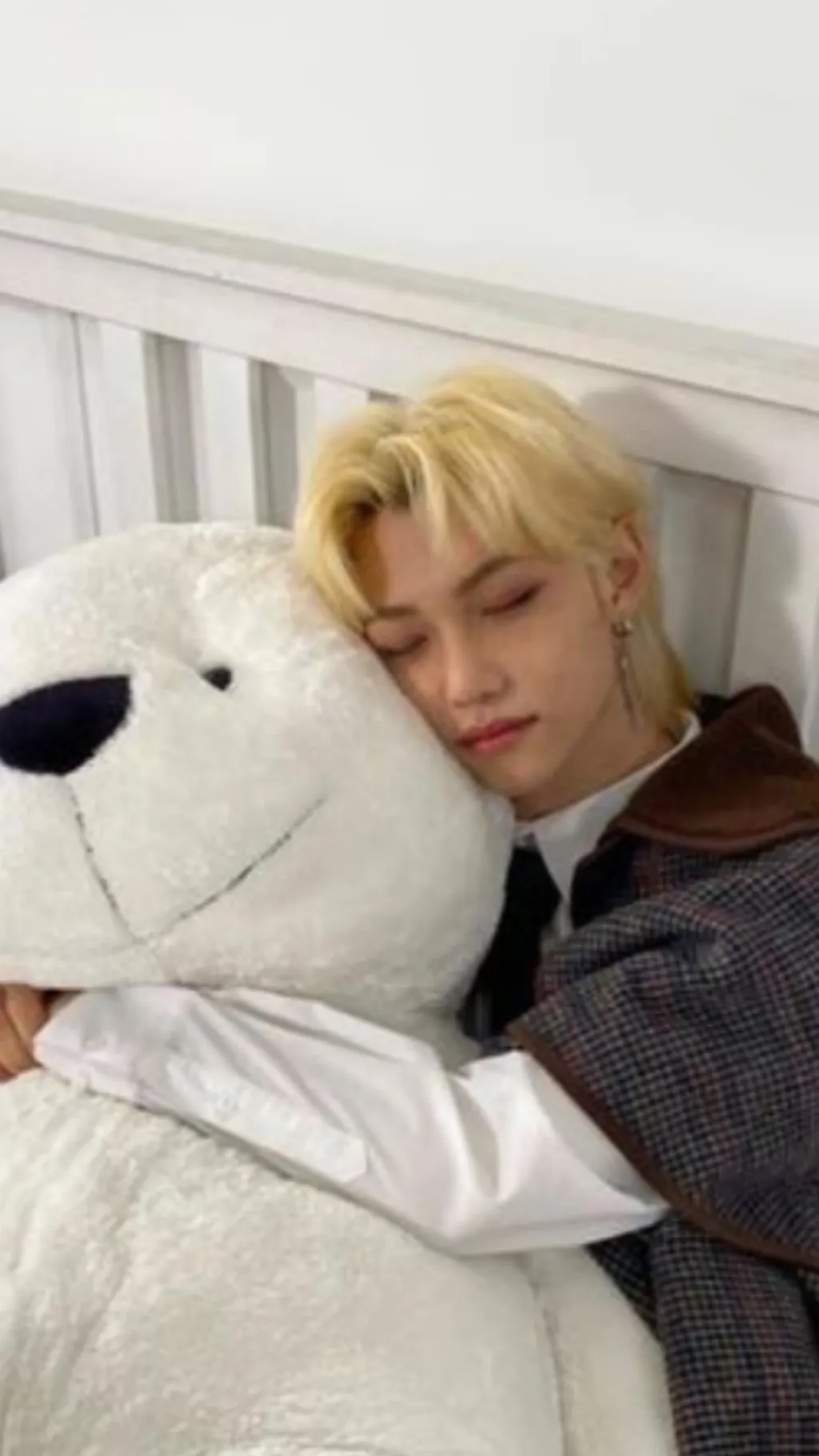 ai character: Stray Kids  background