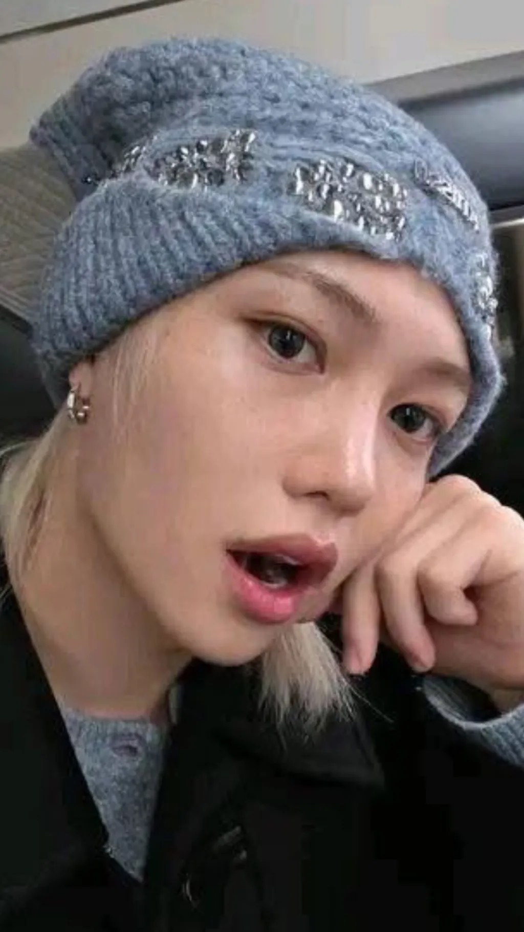 ai character: Felix  background