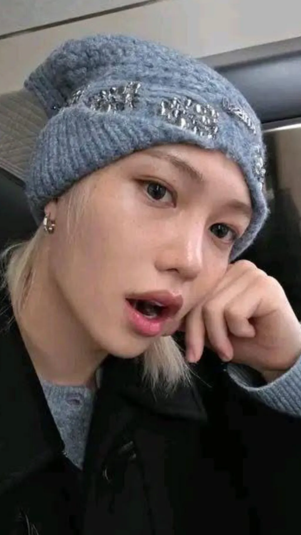 ai character: Felix  background