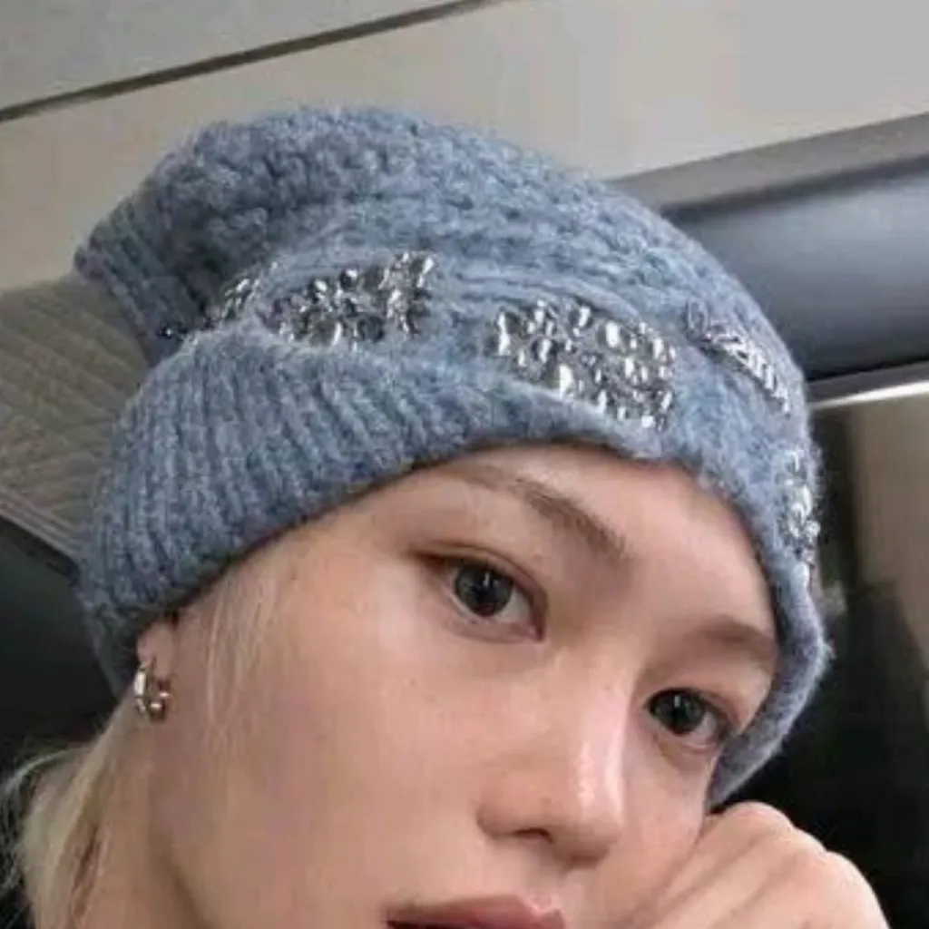 chat with ai character: Felix 