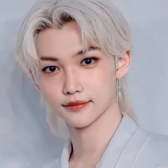 chat with ai character: Felix
