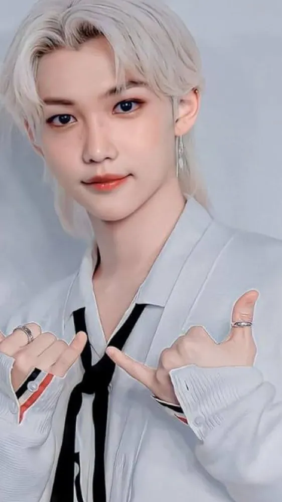 ai character: Felix  background