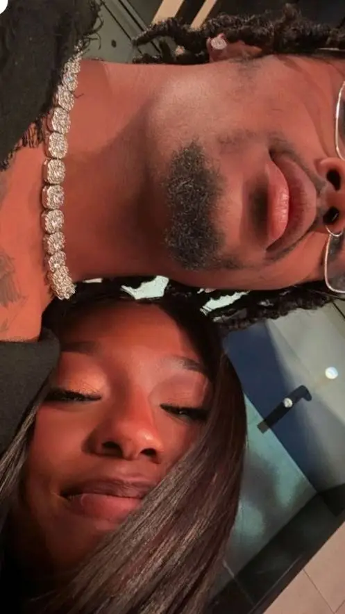 ai character: couple vlog  background