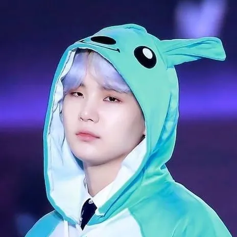 chat with ai character: Min Yoongi 
