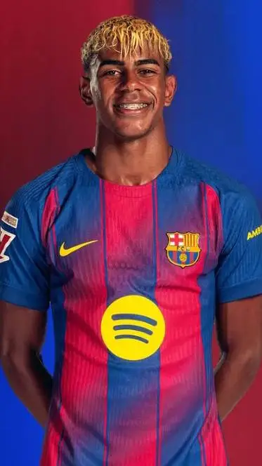 ai character: Lamine Yamal background