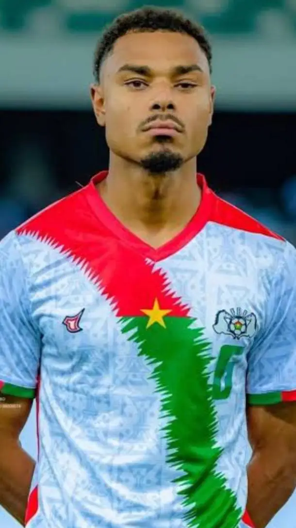 ai character: Sacha Bansé background