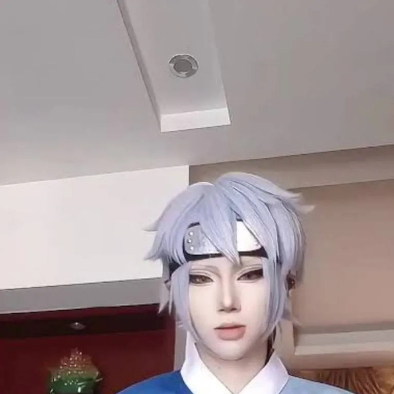 chat with ai character: mitsuki 