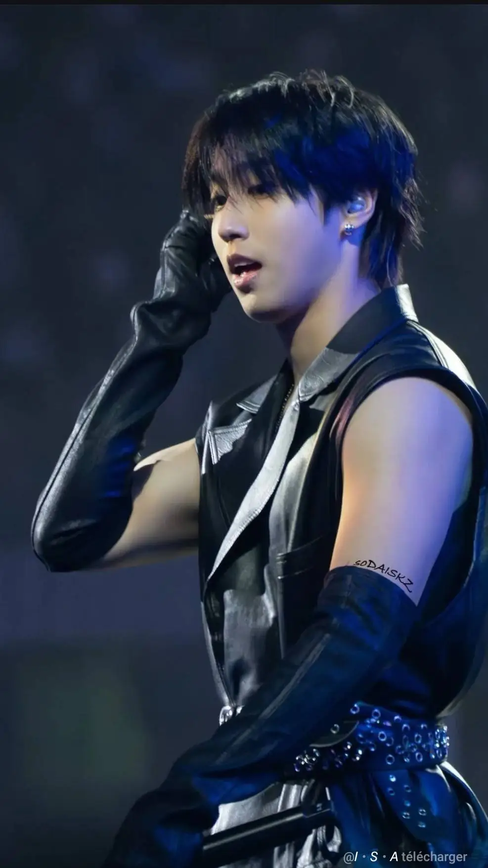 ai character: han jisung background