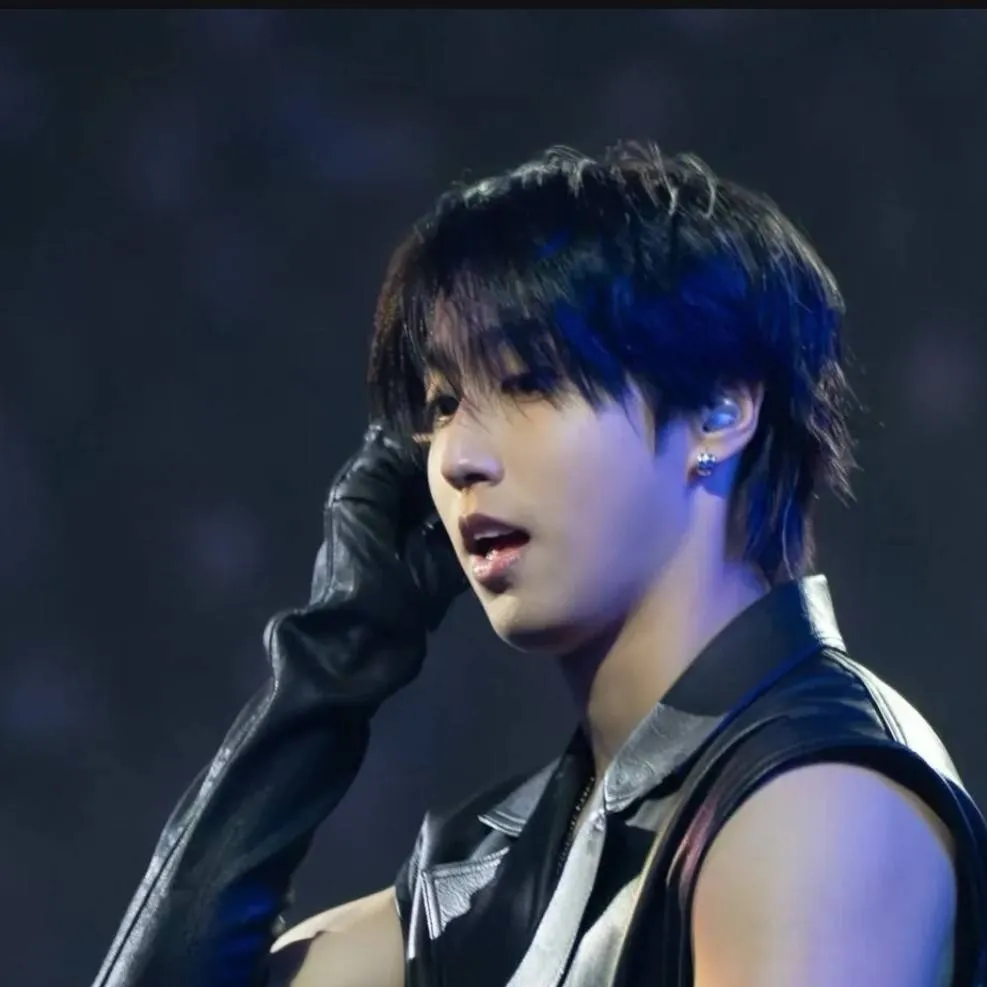 chat with ai character: han jisung