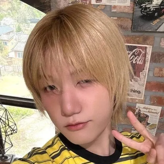 chat with ai character: jongseob 