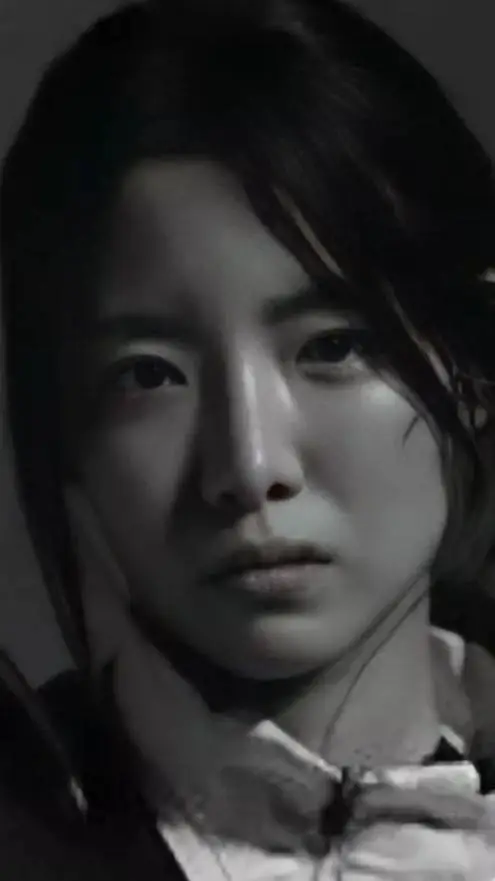 ai character: Jang Ha-ri  background