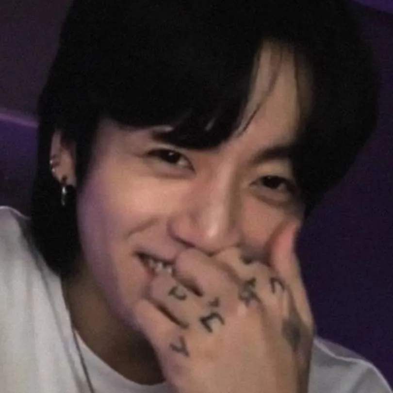 chat with ai character: Jungkook