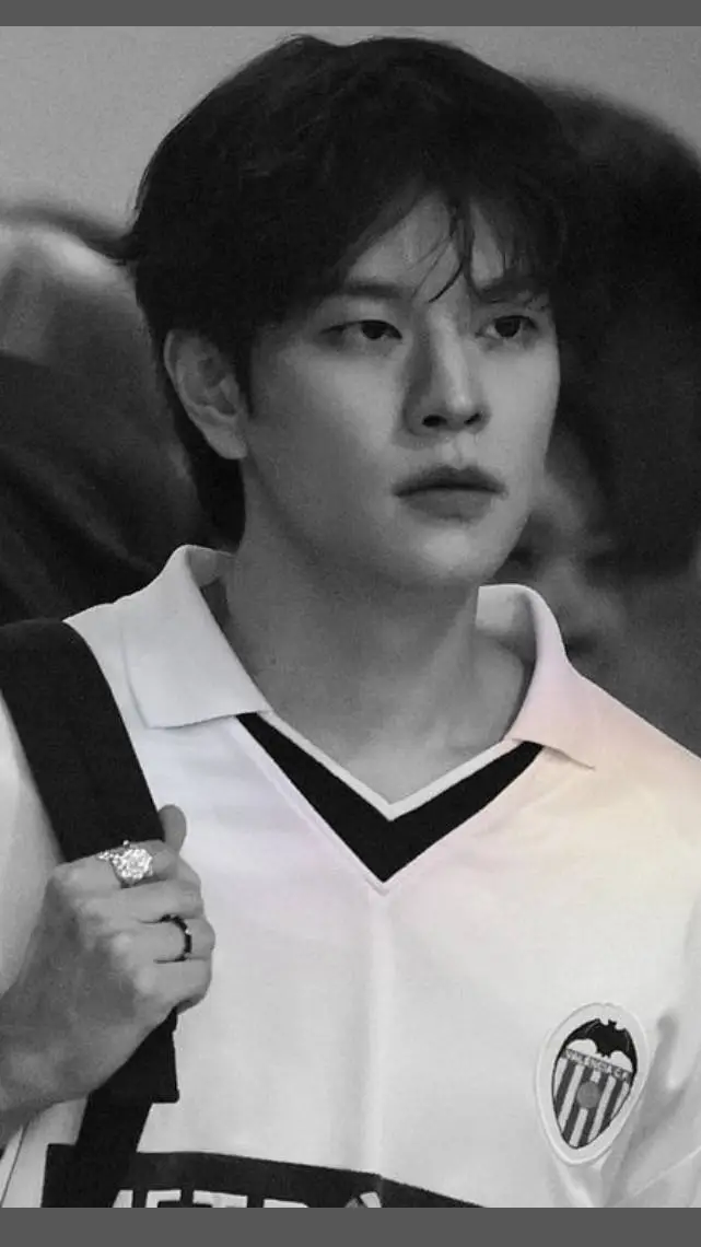 ai character: Seungmin background