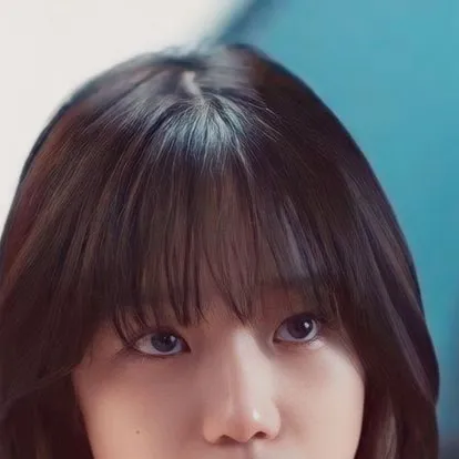 chat with ai character: Jun-hee