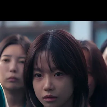 chat with ai character: Jun hee