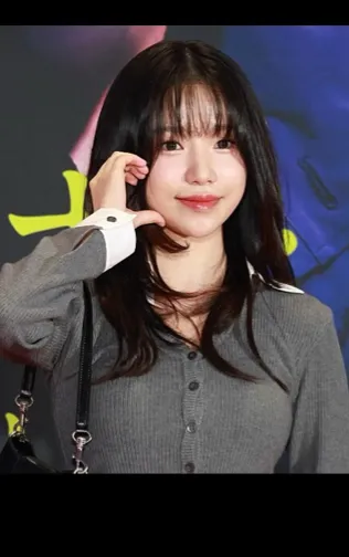 chat with ai character: Jo yuri