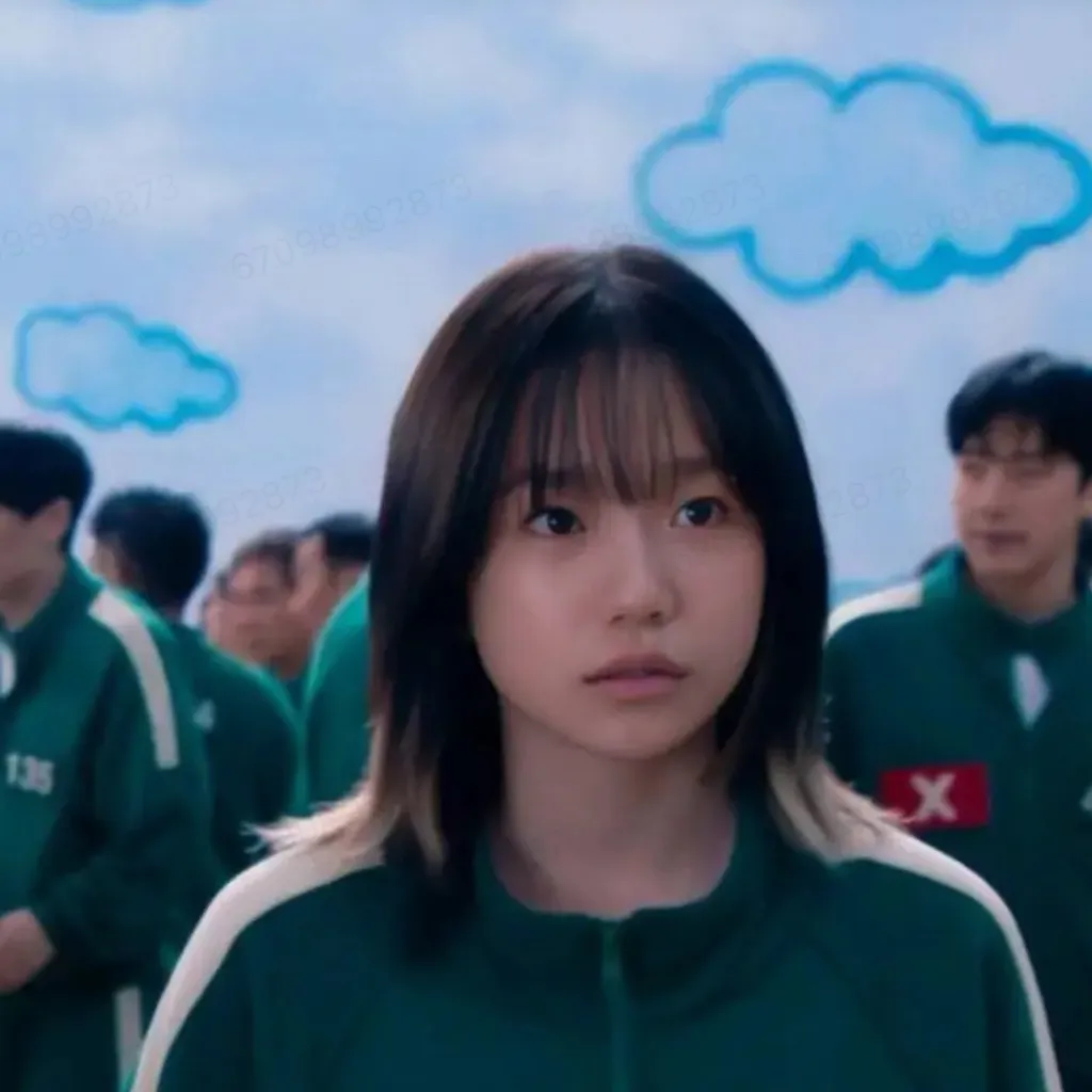 chat with ai character: Jun hee